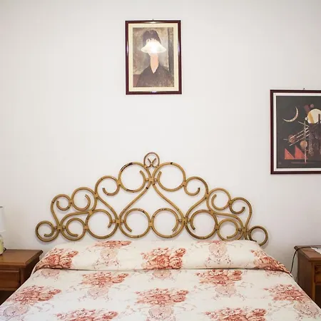 Casa Chessa Vardeu_appartamento In Centro Storico 公寓